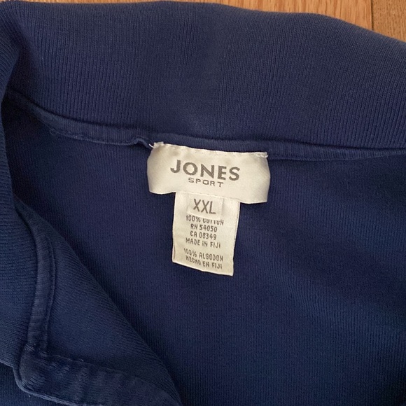 Plus size woman’s 3/4 length sleeve shirt. - Picture 2 of 2